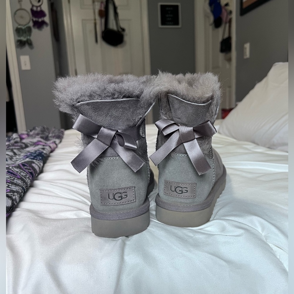 UGG Women’s Mini Bailey Bow Boot